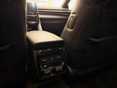 Toyota Avalon Hybrid 2.5L XLE Premium - photo 8