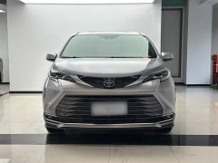 Toyota Sienna 2.5L Hybrid Premium Edition - photo 10
