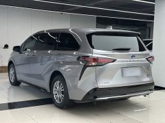 Toyota Sienna 2.5L Hybrid Premium Edition - photo 8