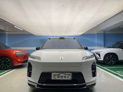 NIO ES8 Seven-Seat Executive Luxury Edition - фото 2