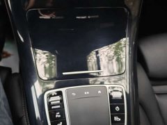 Mercedes-Benz EQC 400 4MATIC - photo 12