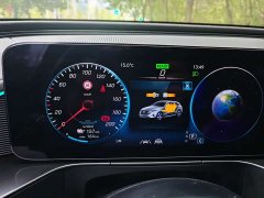 Mercedes-Benz EQC 400 4MATIC - photo 13