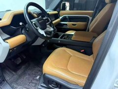 Land Rover Defender Facelift 110 3.0T P400 Dark Edition - ფოტო 7