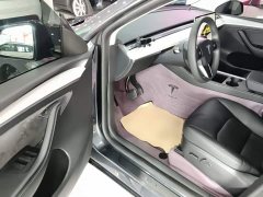 Tesla Model Y Rear-Wheel Drive - photo 15