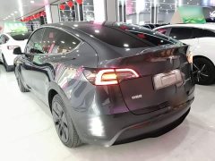 Tesla Model Y Rear-Wheel Drive - photo 4