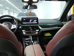 BMW 5 Series Facelift 525Li M Sport Package - фото 11