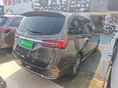 Buick GL8 Land Business Class Smart Edition - ფოტო 6