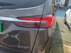 Buick GL8 Land Business Class Smart Edition - ფოტო 7