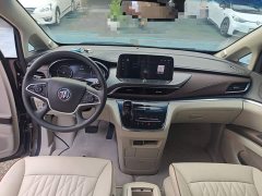Buick GL8 Land Business Class Smart Edition - ფოტო 9