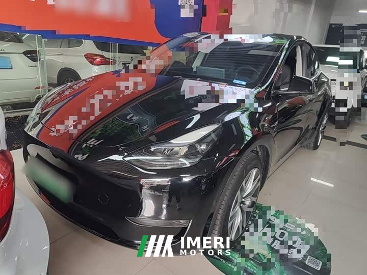 Tesla Model Y Long Range All-Wheel Drive