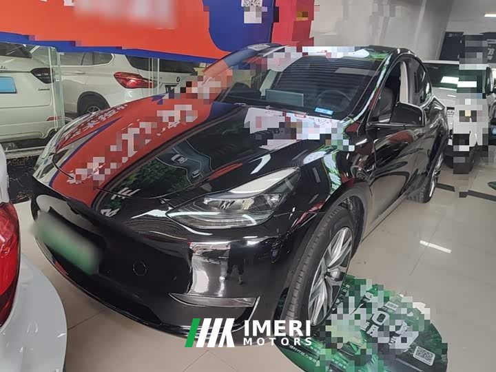 Tesla Model Y Long Range All-Wheel Drive - автомобиль из Китая