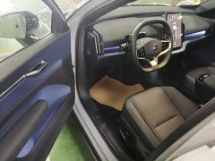 Volvo EX30 Rear-Wheel Drive Extended Range Ultra - фото 15