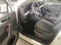Volkswagen Tiguan L Outstanding Edition 330TSI Automatic Two-Wheel Drive R-Line Dragon Shine Version - фото 15