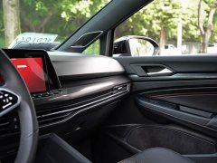 Volkswagen Golf GTI Facelift 380TSI DSG GTI - ფოტო 9