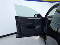 Tesla Model Y Rear-Wheel Drive - фото 7