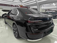 BMW 7 Series 735Li Luxury Package - ფოტო 18