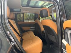 Land Rover Defender 110 P400 Dark Edition - photo 8