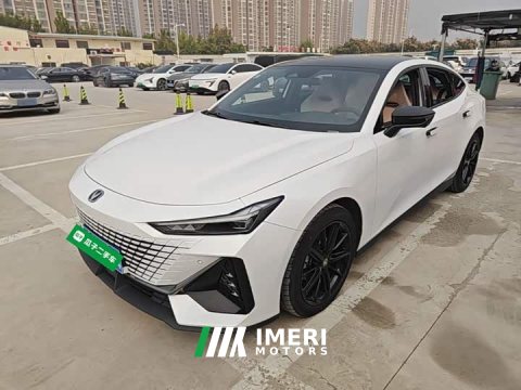 2024 Changan UNI-V 1.5T Premium - автомобиль из Китая