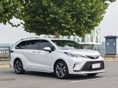 Toyota Grevias 2.5L Hybrid Premium Plus Edition - ფოტო 3