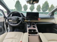 Toyota Grevias 2.5L Hybrid Premium Plus Edition - ფოტო 4