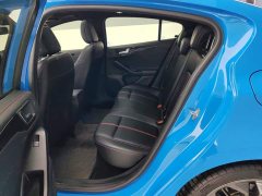 Ford Focus Sedan EcoBoost 180 Automatic ST Line - ფოტო 11