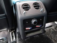 Rolls-Royce 6.7T Black Badge - ფოტო 15