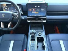 Voyah Boulevard Light Chaser Exclusive 2.3T diesel automatic four-wheel drive axle - фото 6