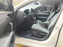 Volkswagen Lavida 1.5L Automatic Five Million Edition - ფოტო 15