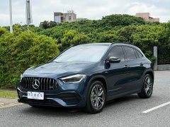 Mercedes-Benz GLA AMG GLA 35 4MATIC - photo 2