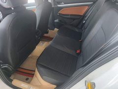 Volkswagen Bora Facelift 200TSI DSG Comfort Navigation Edition - photo 16
