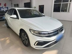 Volkswagen Bora Facelift 200TSI DSG Comfort Navigation Edition - photo 3
