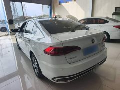 Volkswagen Bora Facelift 200TSI DSG Comfort Navigation Edition - photo 4