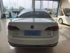 Volkswagen Bora Facelift 200TSI DSG Comfort Navigation Edition - photo 5