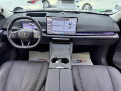 Buick Zhijing E7 1600 Ultra-Loaded Turbo Edition - photo 5