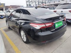 Toyota Camry 2.0G Luxury - фото 4