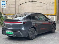 Tesla Model Y Rear-Wheel Drive Launch Edition - фото 7