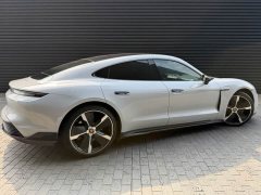 Porsche Taycan - фото 8