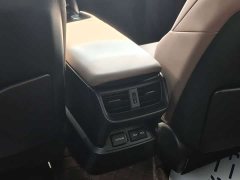 Lexus ES 300h Premium Edition - ფოტო 14