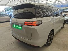Wuling Starlight 730 New Energy PHEV 125km Luxury - фото 6