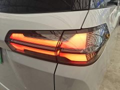 Wuling Starlight 730 New Energy PHEV 125km Luxury - фото 7