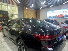 Volkswagen Passat Outstanding Edition 280TSI Business Version - photo 4