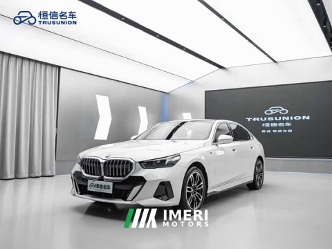 2024 BMW 5 Series 525Li M Sport Package - автомобиль из Китая