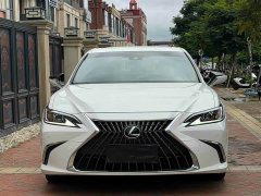 Lexus ES 200 Excellence Edition - ფოტო 2