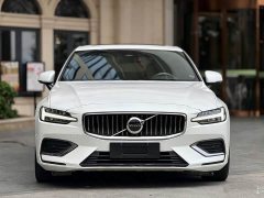 Volvo S60 B4 Smart Luxury Edition - ფოტო 3