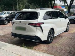 Toyota Gravia 2.5L Hybrid Prestige Plus AWD - фото 2
