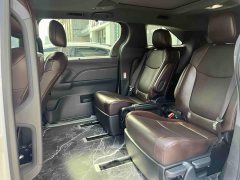 Toyota Gravia 2.5L Hybrid Prestige Plus AWD - фото 9