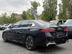 BMW 5 Series 525Li M Sport Package - ფოტო 17
