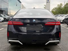 BMW 5 Series 525Li M Sport Package - ფოტო 18