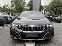 BMW 5 Series 525Li M Sport Package - ფოტო 2
