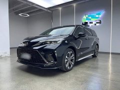 Toyota Grevias 2.5L Hybrid Premium Plus Edition - фото 1